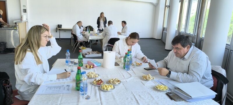 Expert Committees Evaluate the Quality of Oil and Meat: Noticeable Progress in Processing