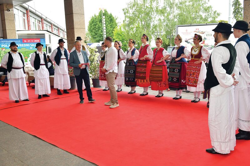 „ŽIKINA ŠARENICA“ NA POLJOPRIVREDNOM SAJMU - O agraru uz muziku, ples i dobro raspoloženje